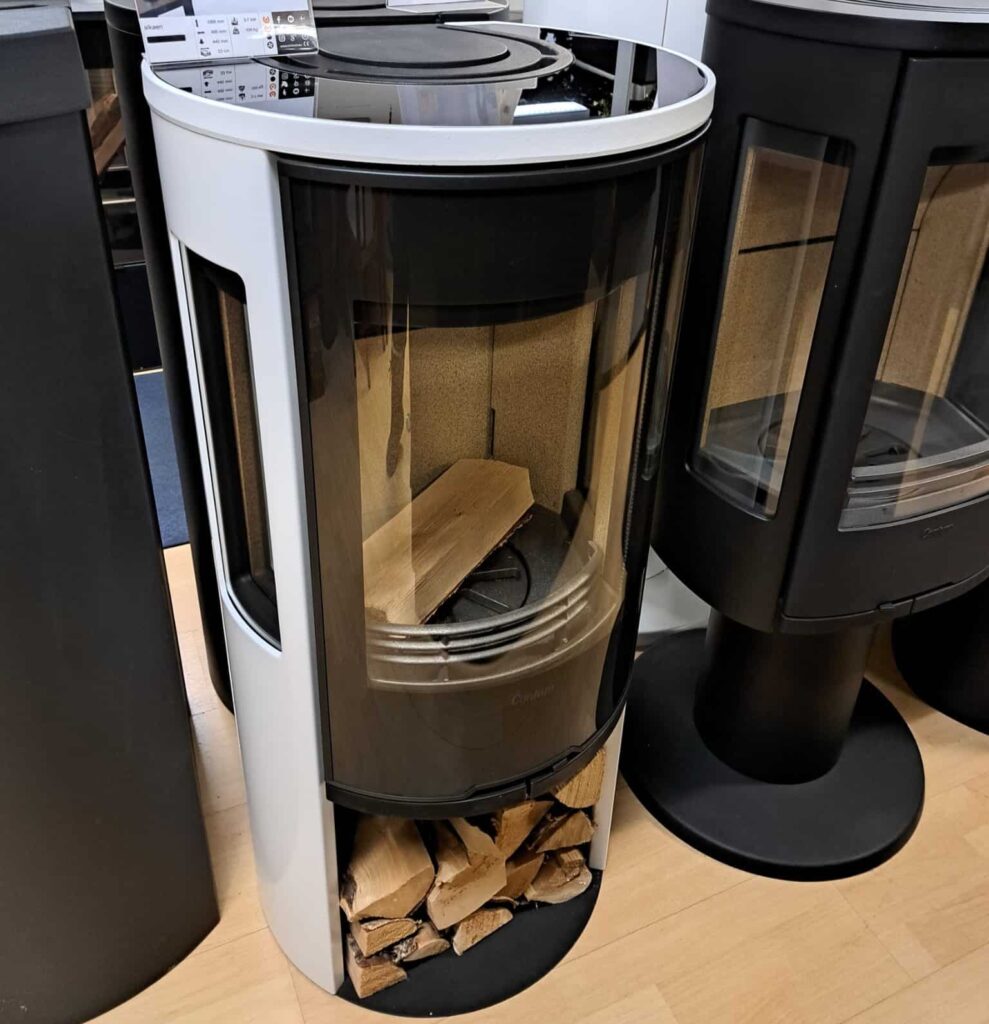 Contura 556 mallitakka poistohintaan Unelmauuneilta