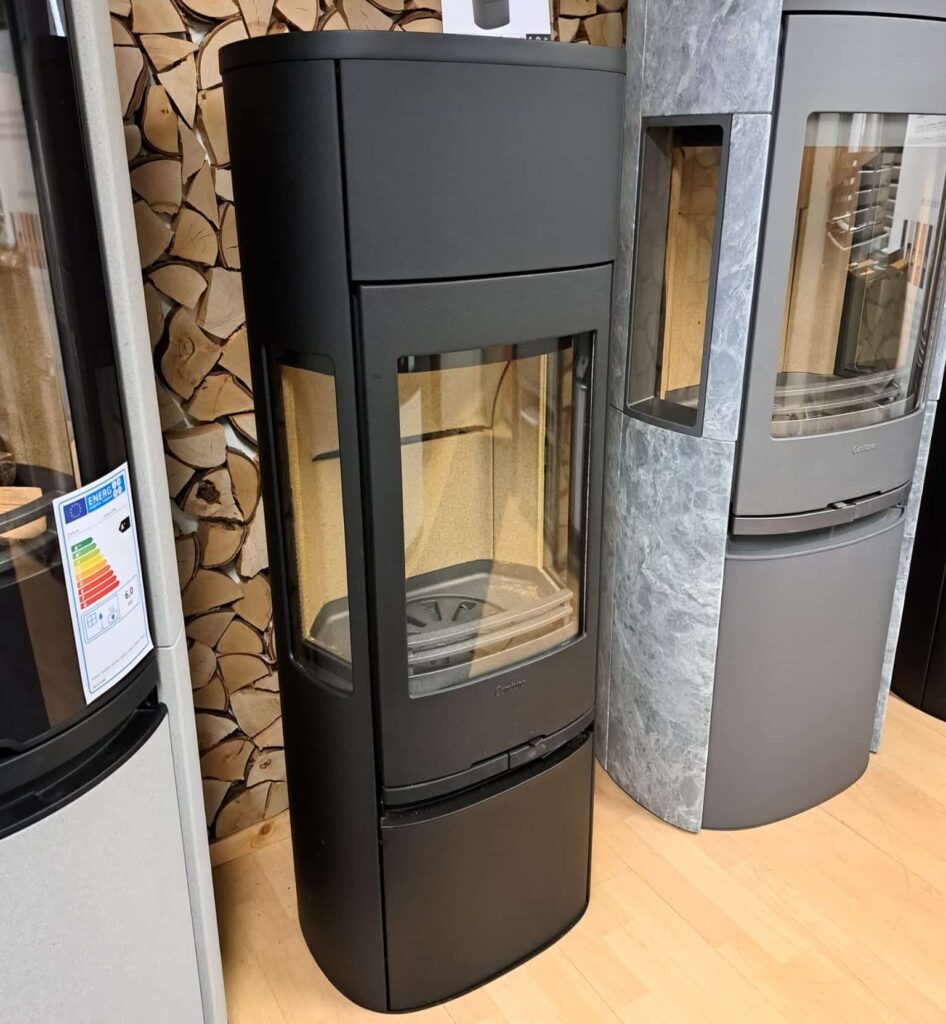 Contura 896 mallitakka poistohintaan Unelmauuneilta