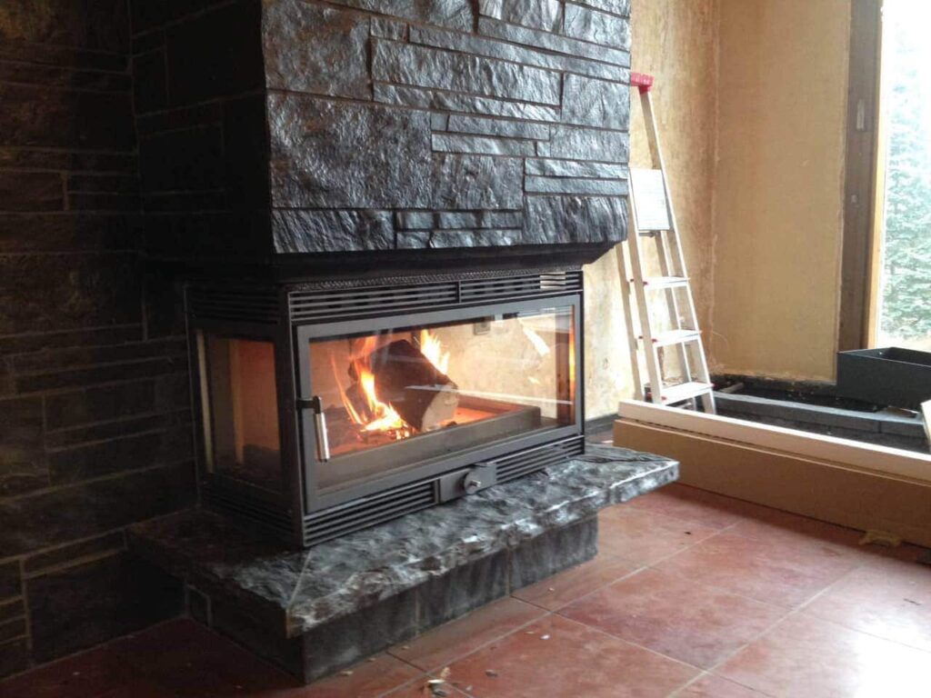 Stromboli-takkakasetti mittatilauksena| Stromboli customized fireplace cassette