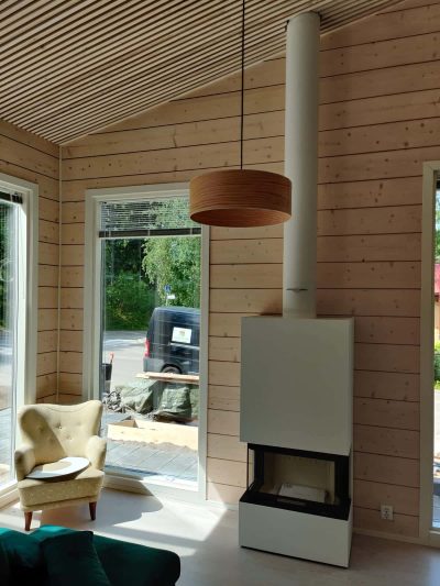 Vanhan takan vaihto - Unelmauunit tarjoaa turvallisen ja tehokkaan tulisijojen purku- ja asennuspalvelun yli 30 vuoden kokemuksella!