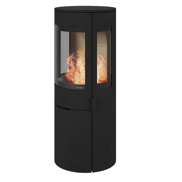 Nordpeis Origo -kamiina sivulaseilla | Nordpeis Origo stove with side glass